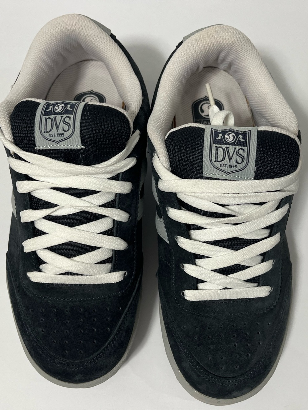 DVS Shoe Company Dresden Size 6 Black  Vintage Puffy Skate Shoes Y2K